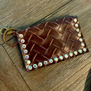New super cute card holder by Keep It Gypsy! 🤎✨